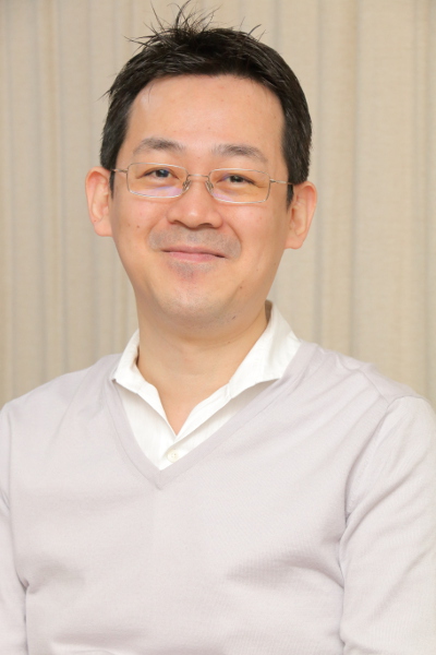 Ken AKAMATSU